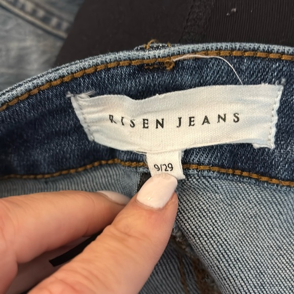 Denim - Risen Jeans -Super CUTE size 9